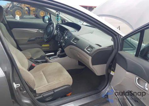 2013 Honda Civic Hybrid z USA, uszkodzony, nr VIN 19XFB4F25DE002392